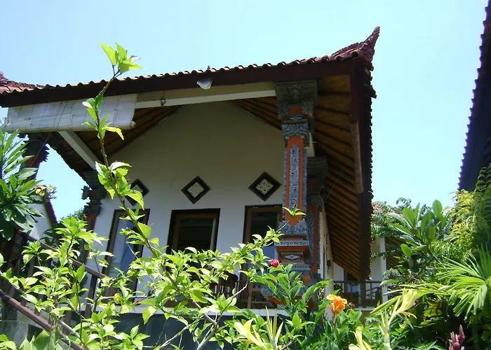 Bukit Indah Pensión 2*